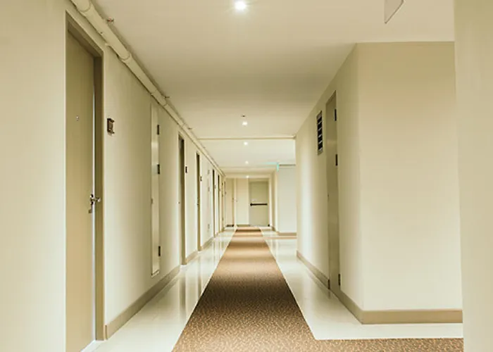 Thomson Huamark Hotel