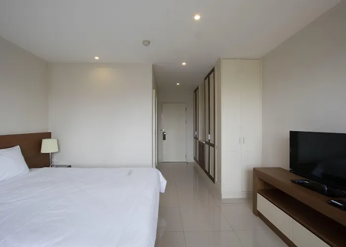 Thomson Huamark Bangkok