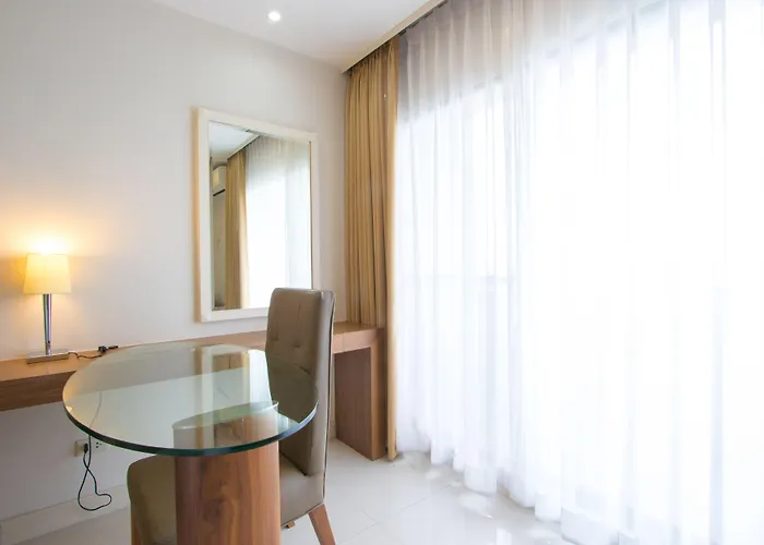 Hotel Thomson Huamark 5*