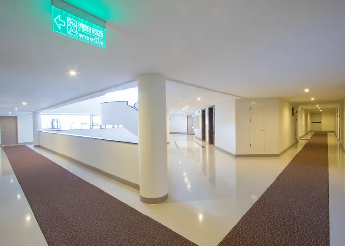 Thomson Huamark Bangkok