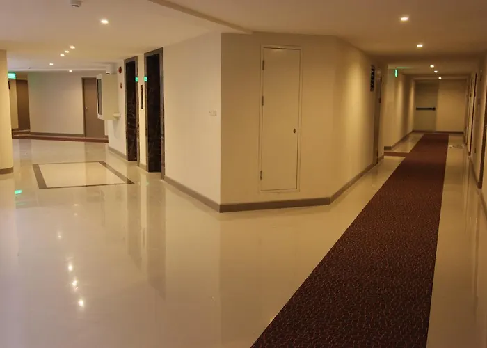 Thomson Huamark Bangkok